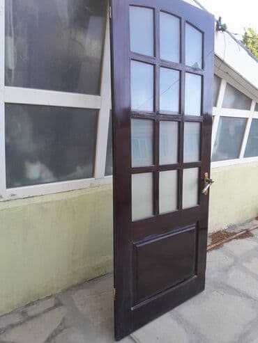 Lincoln: Şüşəli qoz ağacından hazırlanmış qapı - Material: Qoz ağacı, tünd — 3