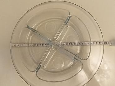 madonna servisler: Böyük ölçüdə şüşə dəst – 1 böyük dairəvi podnos + 4 bölməli kiçik qab — 1