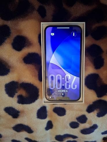 plesteşn 4: IPhone 13, 128 GB, Midnight — 2