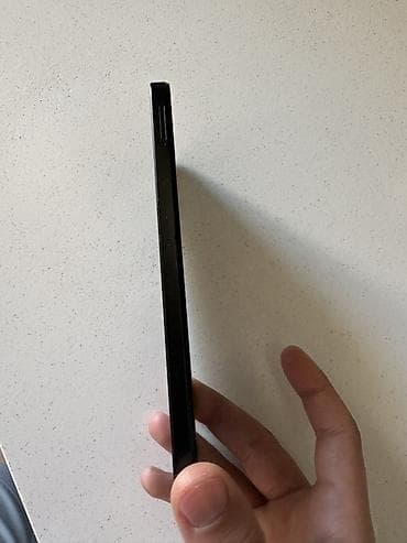 a 10 ekran: Poco M6, rəng - Qara, Sensor — 3