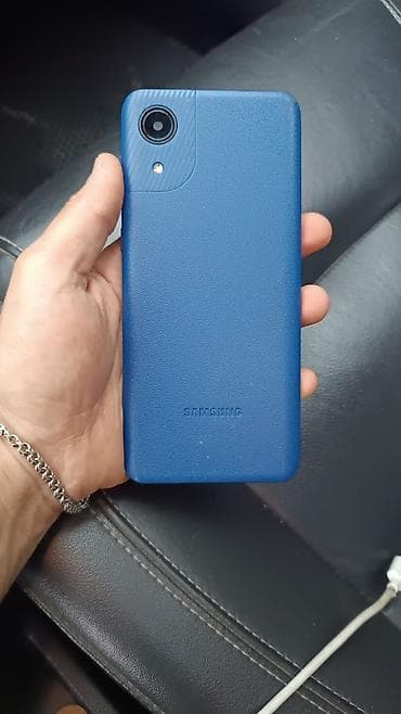 ön kamera: Samsung Galaxy A03, 32 GB, rəng - Mavi — 1