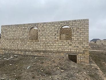 ucuz heyet evleri 2018: Avtozavodda, vağzala yaxın ərazidə tikilən yarımçıq fərdi yaşayış evi — 3