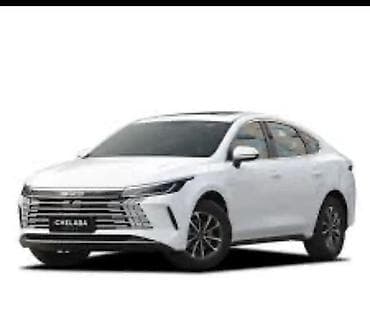 BYD Chazor (ChezaR/Chazar) – ağ rəngli, sedan kuzovlu hibrid/elektrik