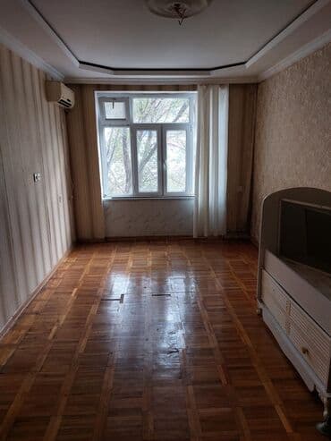 guven emlak: * Mənzil 2 otaqdan 3 otağa artırılıb, mətbəx eyvana keçirilib, orta — 2