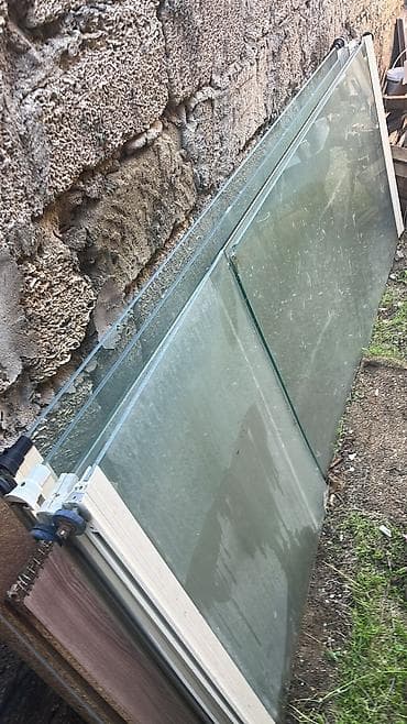 sınıq ekran şəkilləri: Cam balkon şüşəsidi 3 ədəddi yaxşı vəzyətdə 1 i ortadan qırıqdı alan — 2