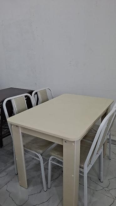 kohnə stul: Mətbəx üçün, Yeni, Açılmayan, Oval masa, 4 stul — 1