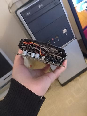 Kompüter ehtiyyat hissələri: Videokart Gigabyte GeForce GTX 460, < 4 GB, İşlənmiş — 4