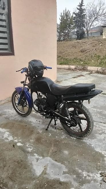 Motonəqliyyat: Moped/mototexnika satılır.nnb 49 49 kubdu - Rəng: qara gövdə, ön — 2