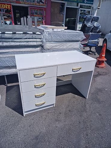 Uşaq mebeli: Oğlan üçün, Yeni, Siyirməli, Yazı masası, Stulsuz — 1