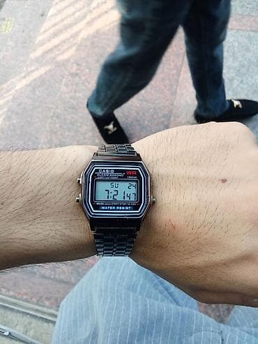 gun eynəyi: Casio rəqəmsal qol saatı – klassik A seriyası üslubunda — 1