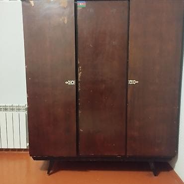 ikinc el qapi lalafo az: İşlənmiş, 3 qapılı, Qəhvəyi, Taxta, Açılan, Düz dolab — 1