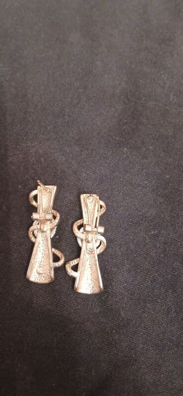 тап аз личные вещи: Zərgərlik: qadın sırğası - Rəng: qızılı tonlarda korpus, üzərində — 4