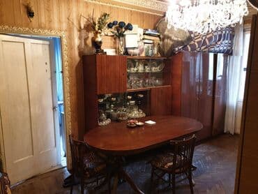 ağ şeher evler: Bakı, 3 otaqlı, Köhnə tikili, m. Həzi Aslanov, 50 kv. m — 3