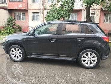 kia sou 2013: Mitsubishi Outlander Sport (ASX) – qara rəngli, şəhər və yüngül — 3