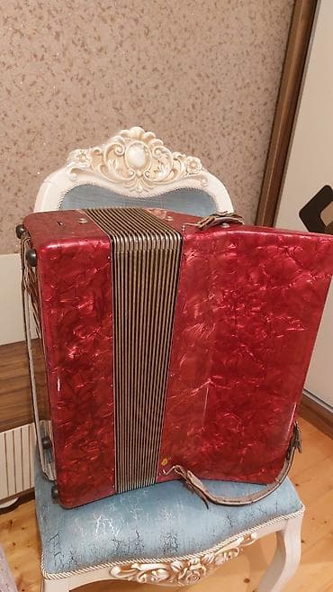 Клавишные инструменты: Weltmeister Almaniya istesalı olan Akkordeon. İdeal Vəziyyətdədir. 11 — 3