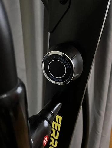 FERRO eliptik trenajor - çoxfunksiyalı LCD konsol: vaxt (TIME), sürət — 2