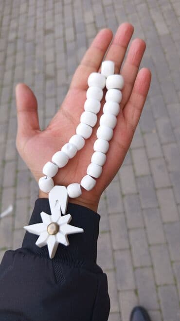 ağ saroçka: Mərmər den hazırlanıb əl işidi — 2