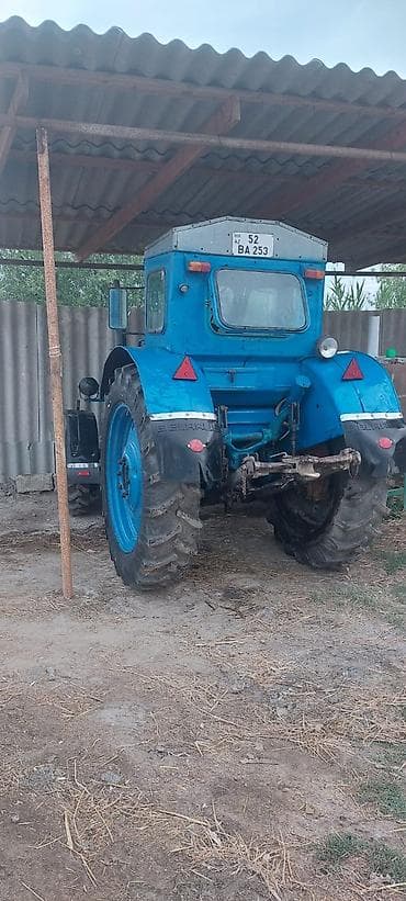 şuşeler: Mavi rəngli Belarus tipli təkərli traktor Texniki xüsusiyyətlər və — 2