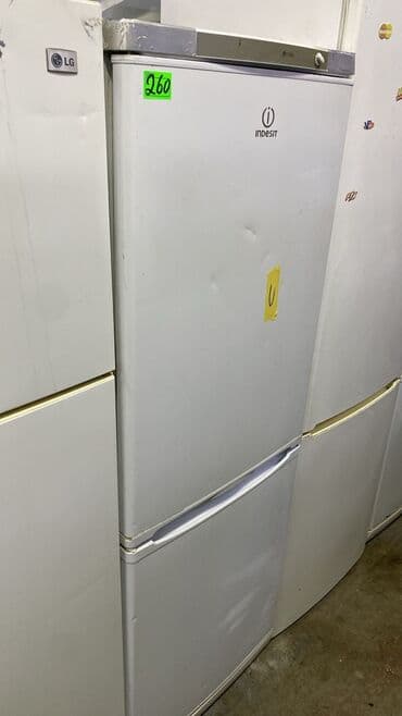 qapalı dondurucu: 2 qapılı Indesit Soyuducu Satılır, rəng - Ağ — 1