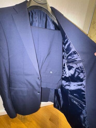 göy rəngli kişi cemperləri: Kişi kostyum dəsti - Rəng: tünd göy (navy) - Dəst: 2 parça – pencək — 1