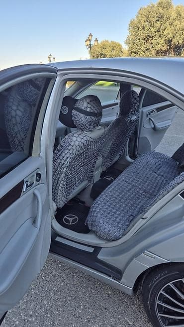 mercedes 2.4: Mercedes-Benz C 240: 2.6 l | 2002 il Sedan — 8