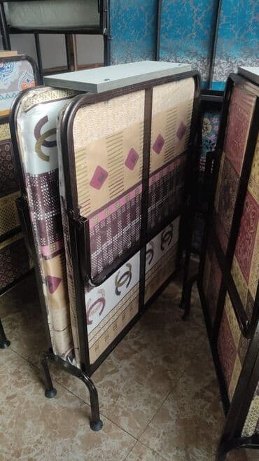 işlənmiş raskladuşka: Raskladuska Carpayi yatak . Ölcü       Macalka   Qiymet ✅1.85×70    2 — 2