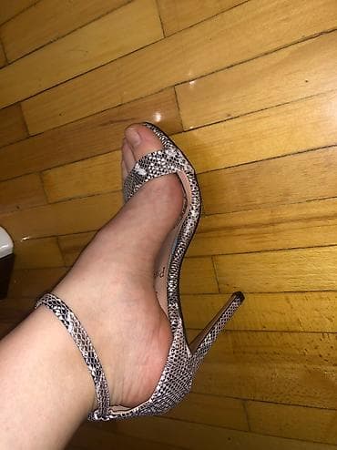 off white prsluk: Yeni alinib hec geyinilmeyib 39 razmerdir. Real aliciya endirim — 4