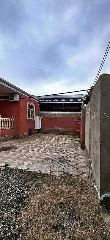 qaradag rayonunda satilan evler: 100 kv. m, 3 otaqlı — 4