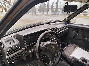 elantra 2012 android: Vaz 21099 sedan Xüsusiyyətlər: - Kuzov: 4 qapılı sedan, bej rəng - Ön — 9