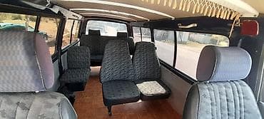 ford transit салон: Toyota Hiace: 2.4 л | 1990 г. Бус — 7