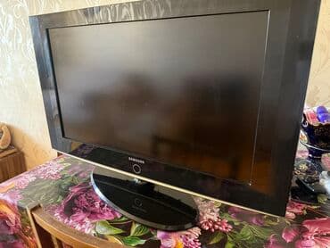 Televizor Samsung LCD 32" Ünvandan götürmə