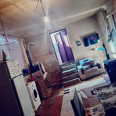 ev mingecevir: 3otaqlı həyət evi – əşyalarla Plan və sahələr: - Geniş zal/mətbəx — 3