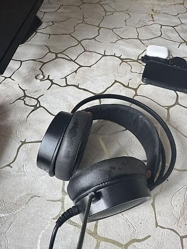mikro sd: Canyon Gaming GH-8A oyun qulaqlığı.

40 manata almışam ucuza satıram — 5