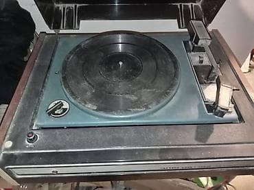 Vinil patefon/plaýer – vintage model - Tip: qapaqlı stolüstü vinil