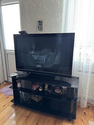 televizo: Panasonic plazma televizor + şüşə TV stendi Üstünde elave kanal üçün — 1