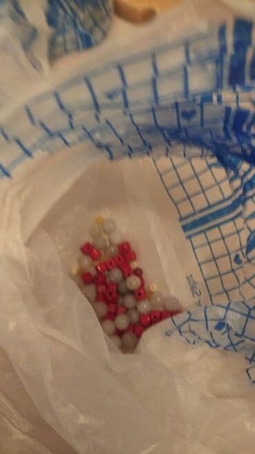 Eynəklər: Qolbağlar təbii daşlardan. qiymət daşa və ölçüyə gorə. Muncuq dəsti – — 6