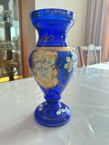 guldanda gul: Vaza dəsti, Bogem şüşəsi — 2