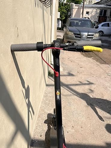 electric moped: Elektrikli skuter Beyinde və akamulatorda prablem var usta deyib 150 — 2