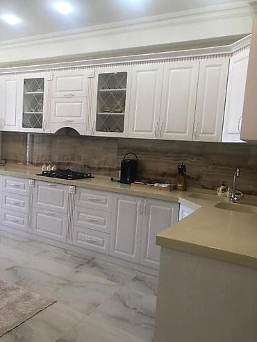 otaq 13: Məkan: geniş pəncərəli otaq və açıq balkonlu mənzil. 100kv. 2 otaq + — 5