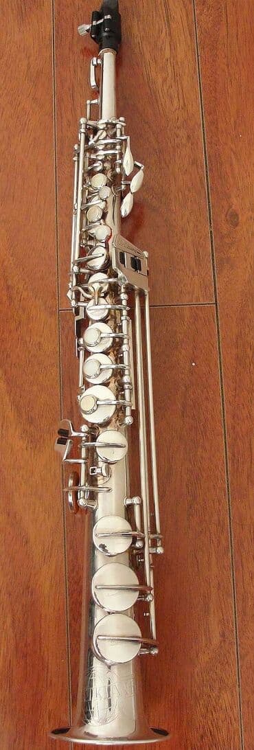 Pianolar: Məhsul: Gümüşü korpuslu soprano saksafon. Xüsusiyyətlər: - Düz — 1