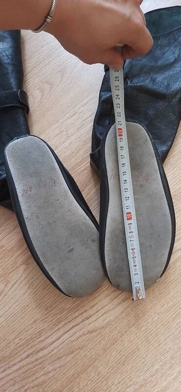 uşaq üçün işıqlı krosovkalar: Milli rəqs ilə məşqul olan uşaq üçün sapojki. Ölcü 21 sm. Təmiz — 6