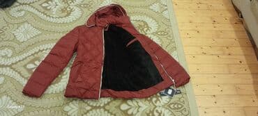 qara cins pencekler: 3 ədəd qış gödəkçəsi 1) Qırmızı kapüşonlu gödəkçə - Rəng: tünd — 2