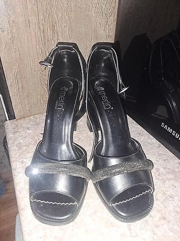 səndəl: Ayaq biləyi qayışlı, qara rəngli "Merlin" brendinə məxsus qadın — 4