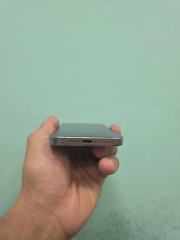 apple 13 pro adapter: IPhone 15 Pro, Natural Titanium, Face ID — 3