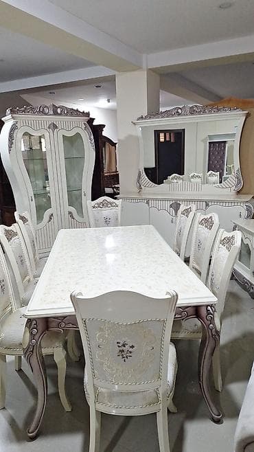 Qonaq otağı üçün, Yeni, Açılmayan, Dördbucaq masa, 8 stul — 1