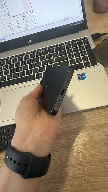 IPhone 15 Pro, 128 GB, Midnight, Qırıq, Barmaq izi, Simsiz şarj — 5