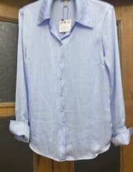 женские кофты из мериноса: Qadın geyimləri – 2 fərqli model 1) Ağ bluz: - Yumşaq, axıcı parça - — 16