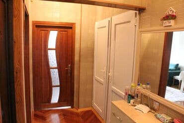 Bakı, Bakıxanov qəs., 3 otaqlı, Köhnə tikili, 65 kv. m — 9