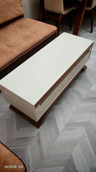 TV altlığı: TV stend, əla vəziyyətdə — 2