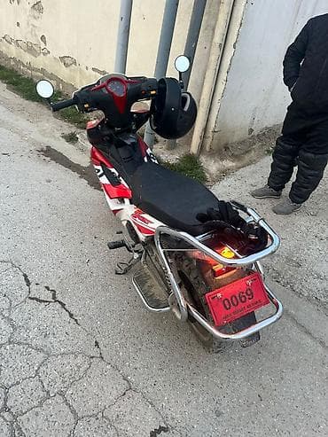 skuter adapteri: Skuter/moped – Sport dizayn, enduro təkərlər Xüsusiyyətlər: - Korpus — 2
